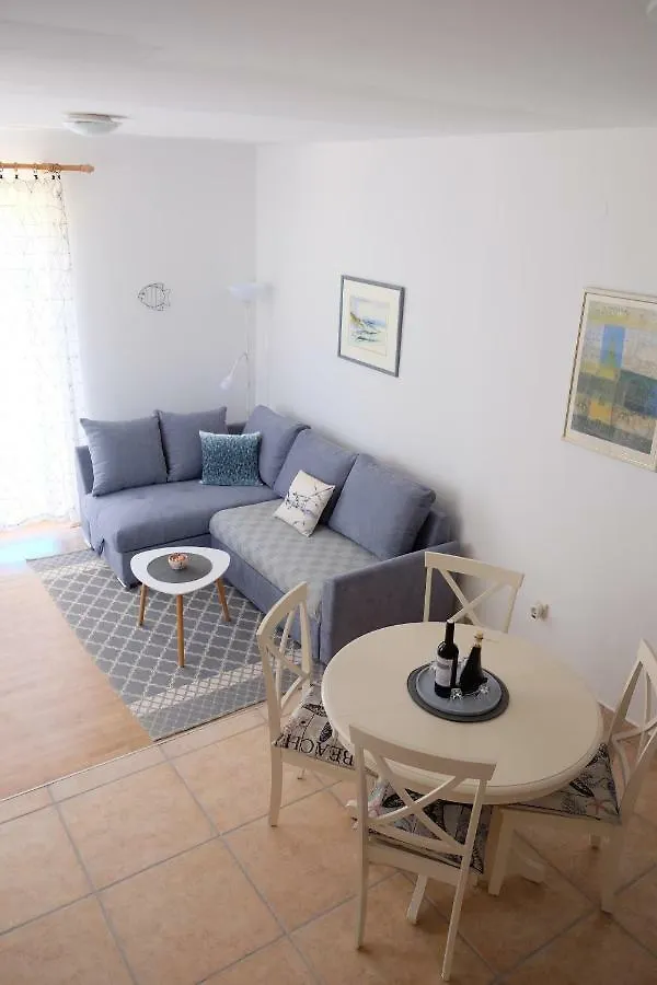 Galboka Nine Apartment Nerezine
